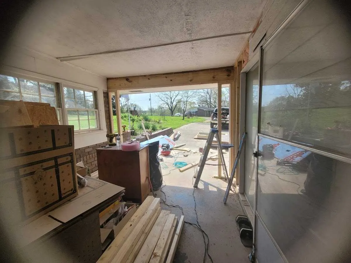 Air movers and dehumidifier for Drying & Dehumidification in Auburn